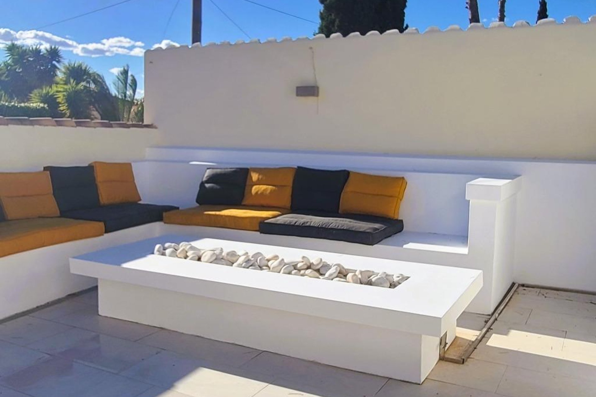 Resale - Villa * - Torrevieja *