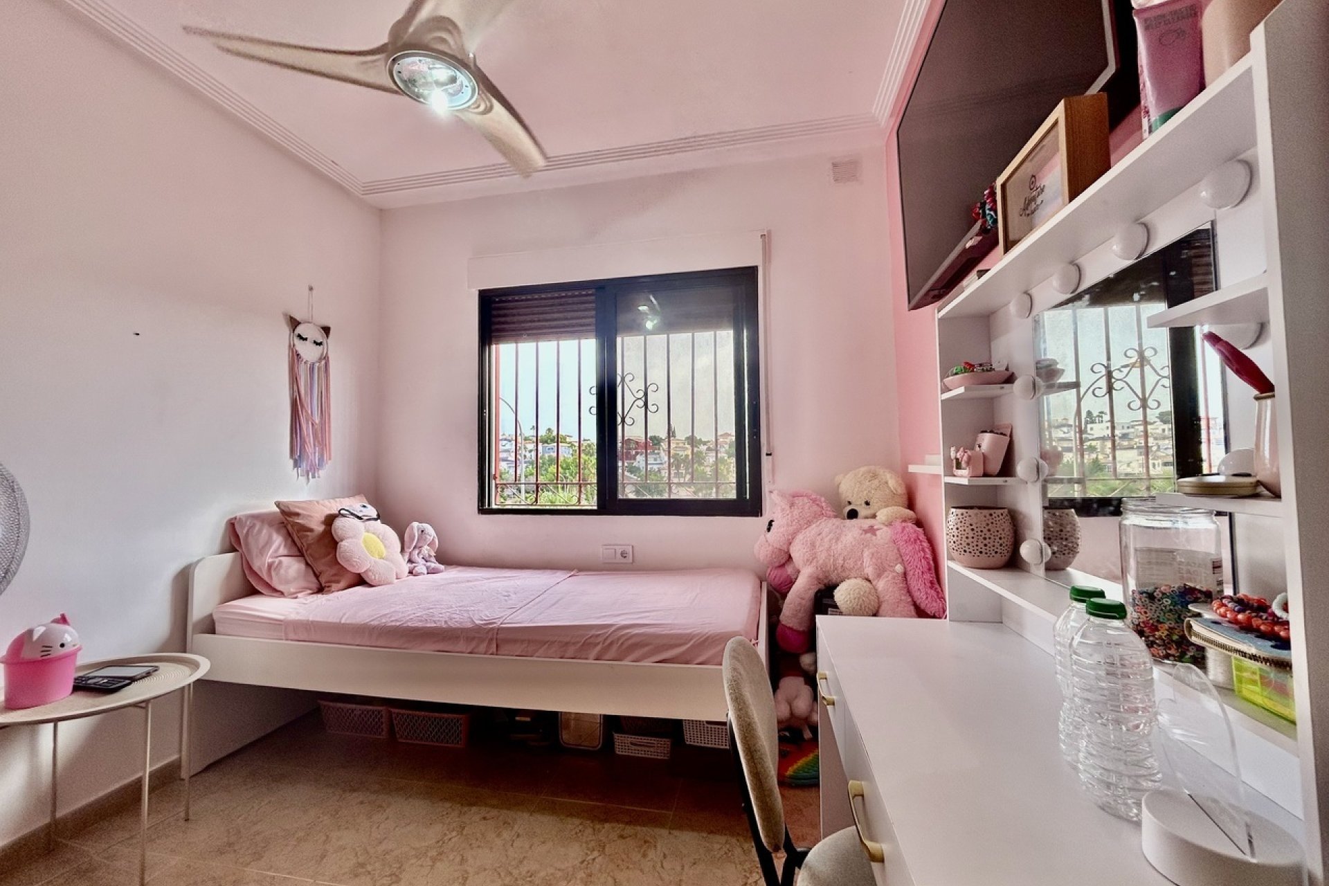 Resale - Villa * - Villamartin * - Blue lagoon *
