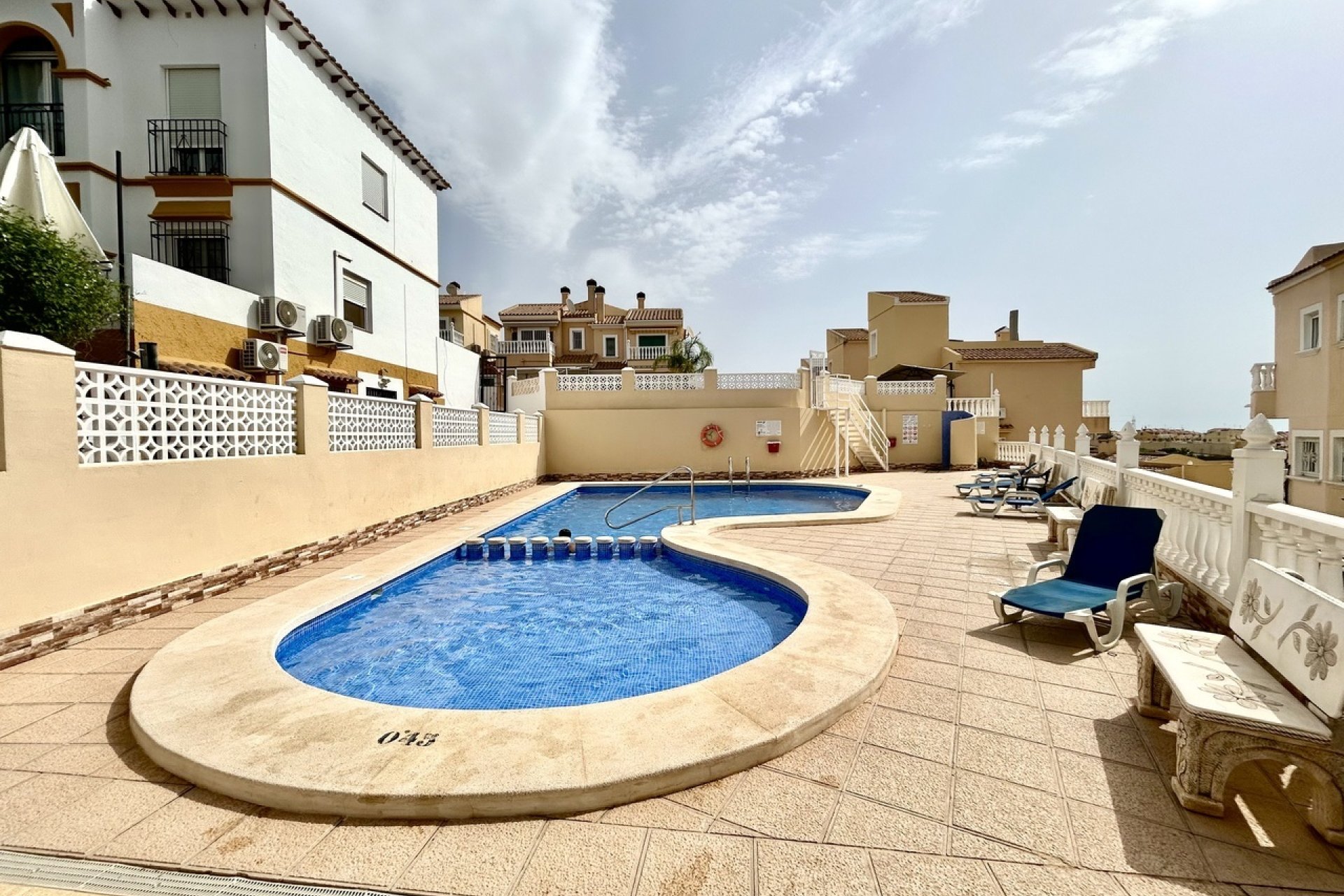 Resale - Villa * - Villamartin * - Blue lagoon *