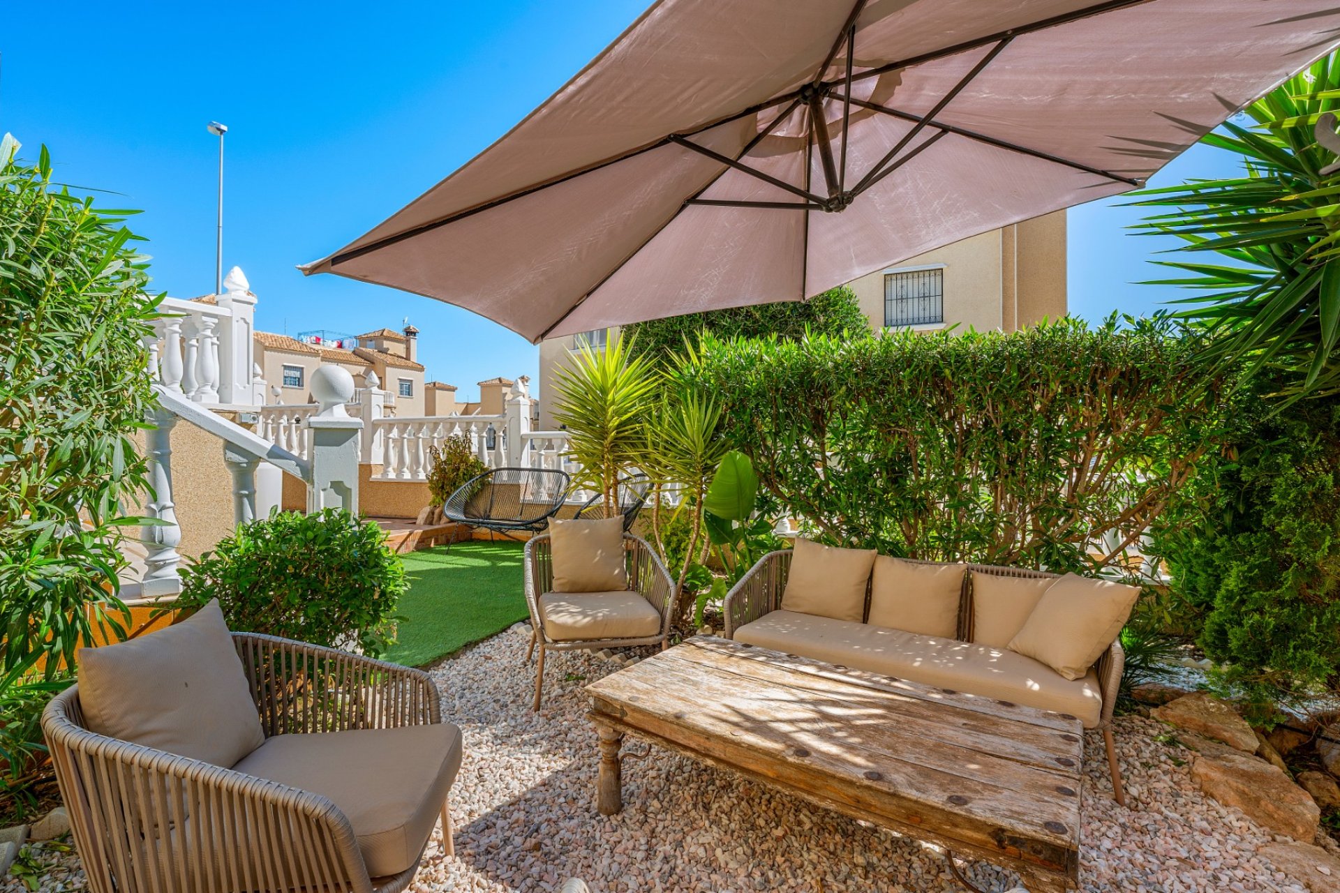 Resale - Villa * - Villamartin * - Costa Blanca