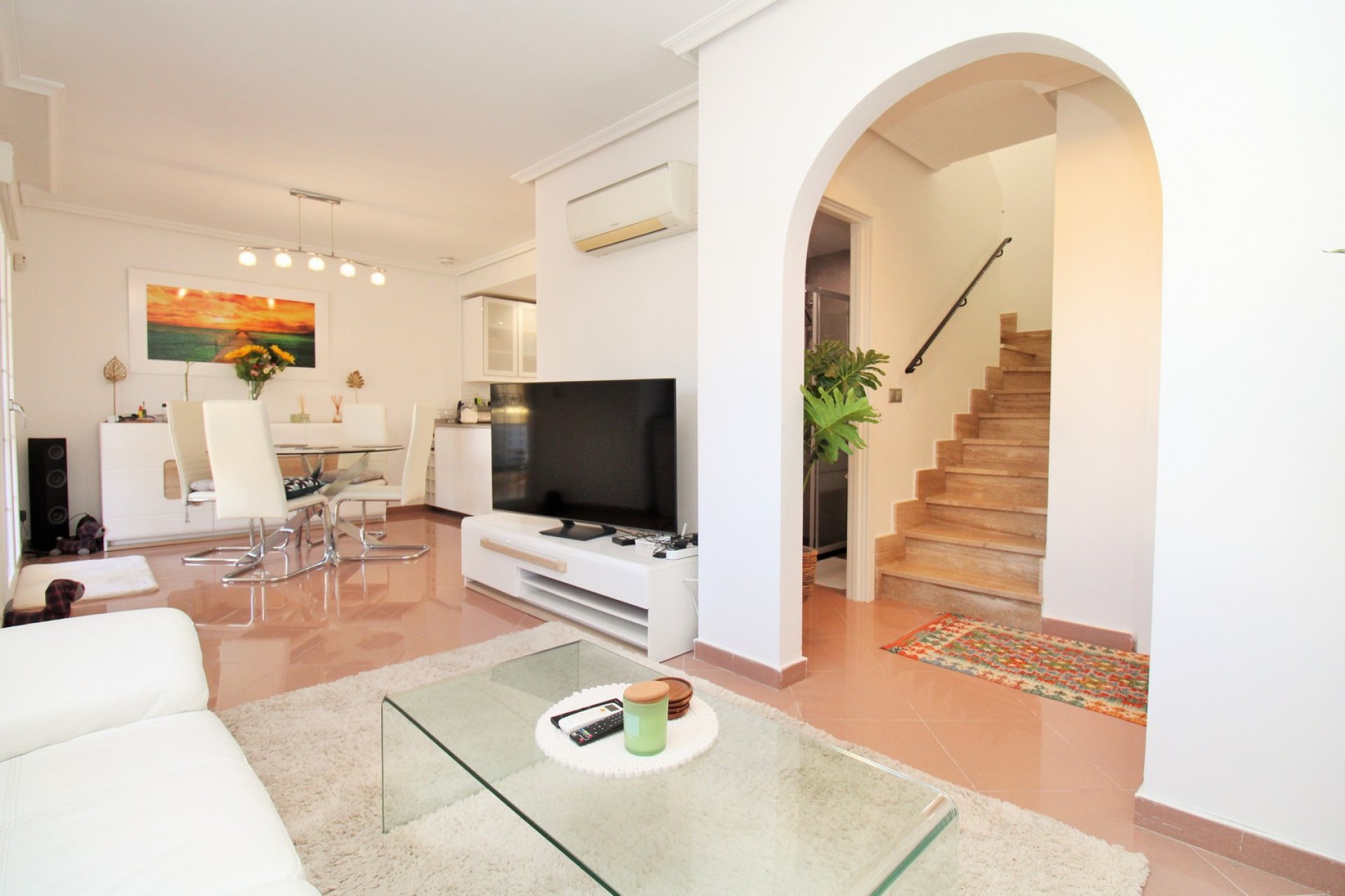 Resale - Villa * - Villamartin - Los Dolses *