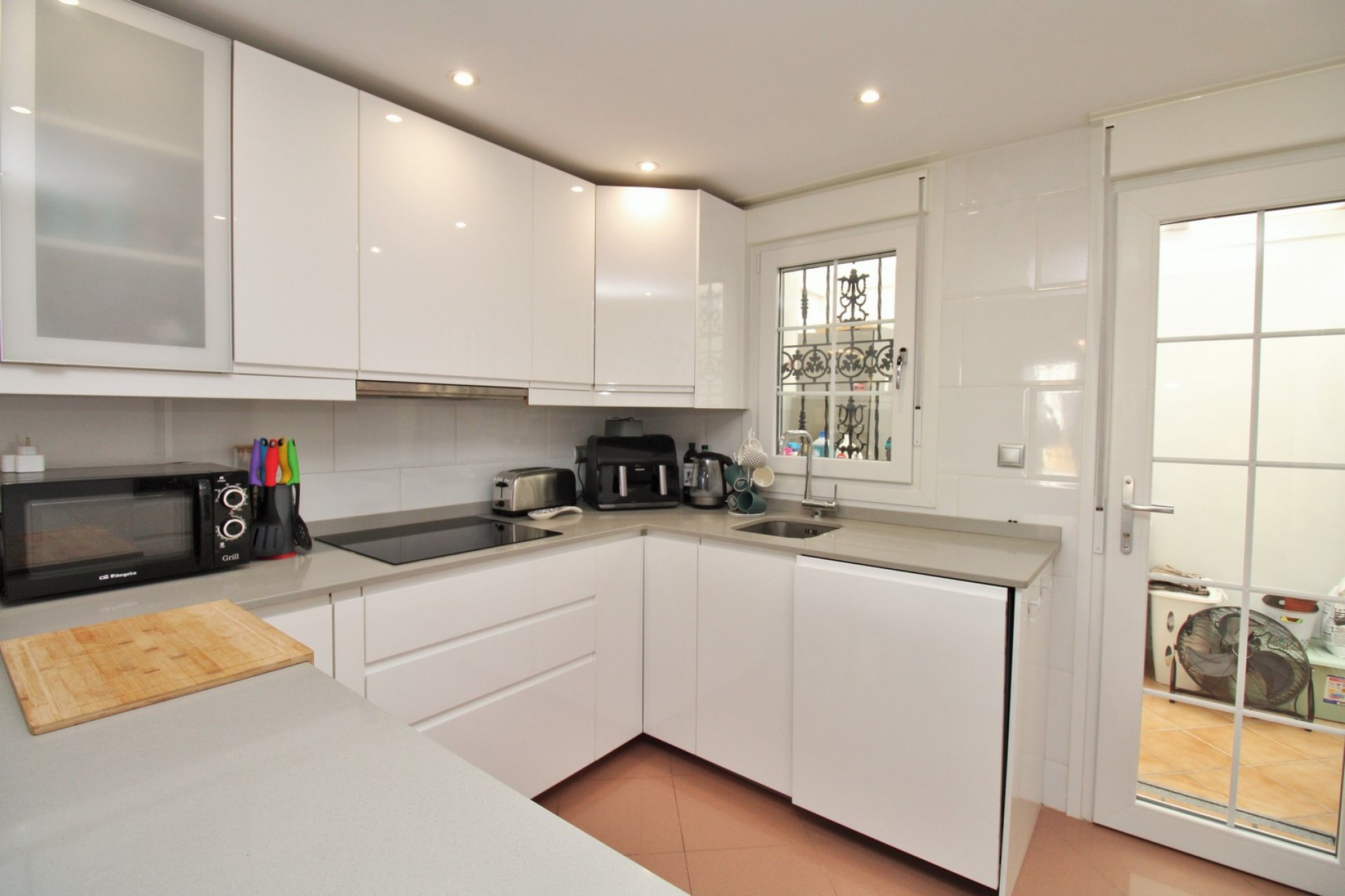 Resale - Villa * - Villamartin - Los Dolses *