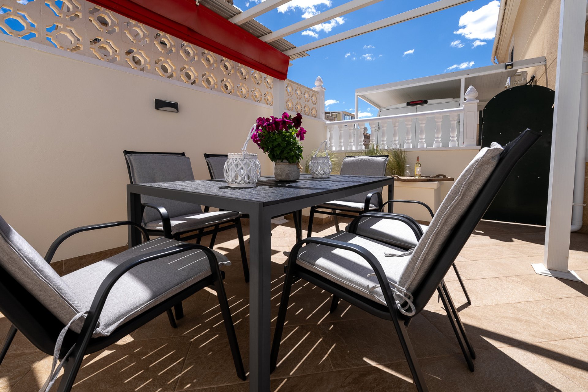 Resale - Villa * - Villamartin * - Montegolf