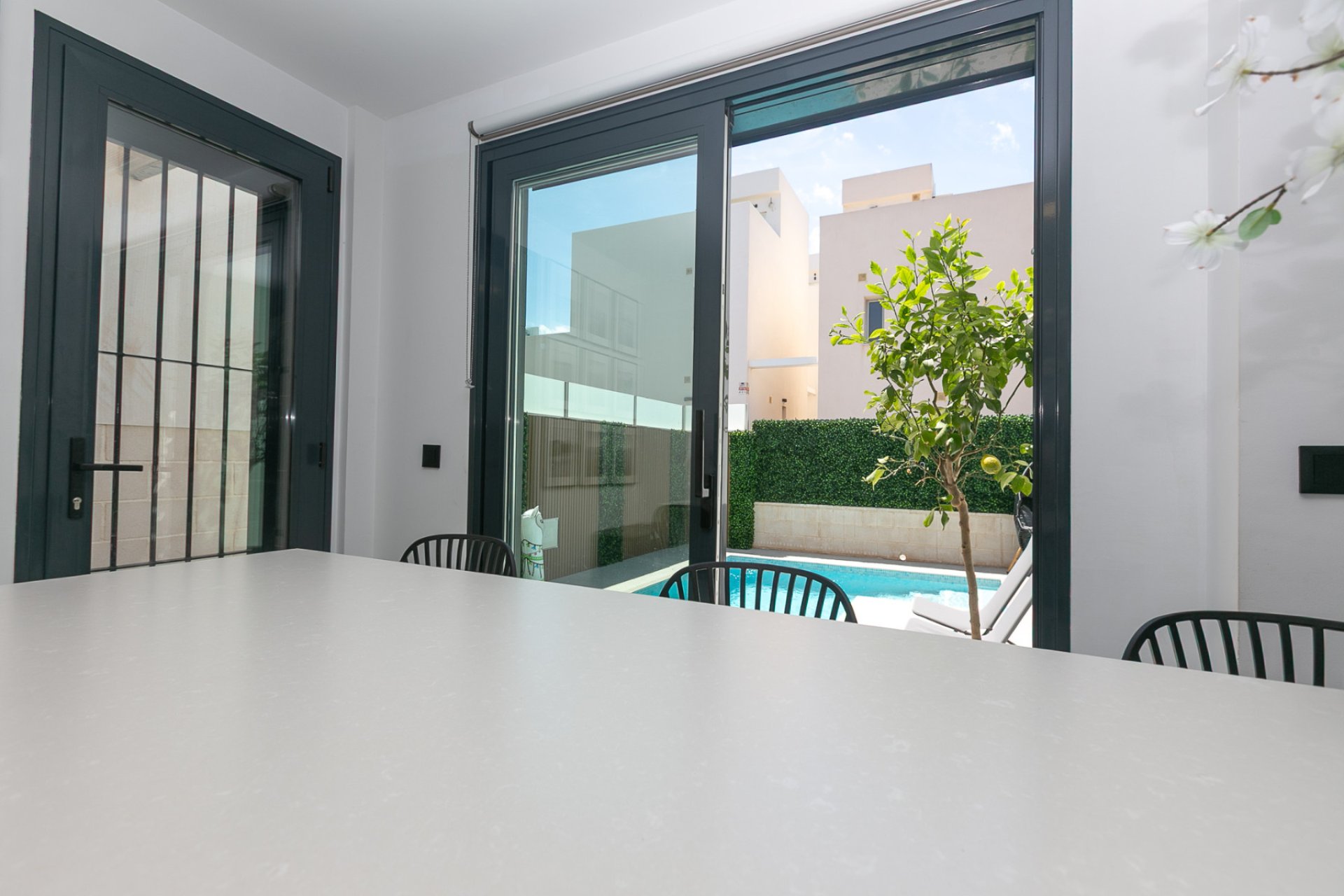 Resale - Villa * - Villamartin * - PAU 26 *