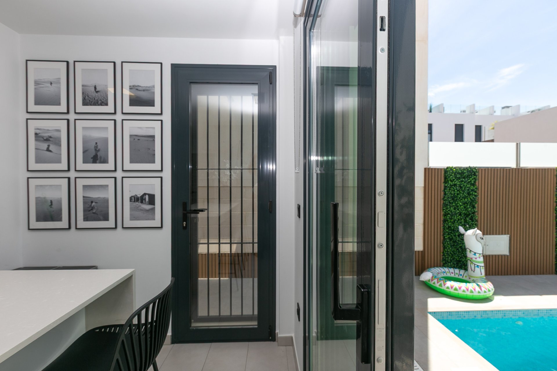 Resale - Villa * - Villamartin * - PAU 26 *