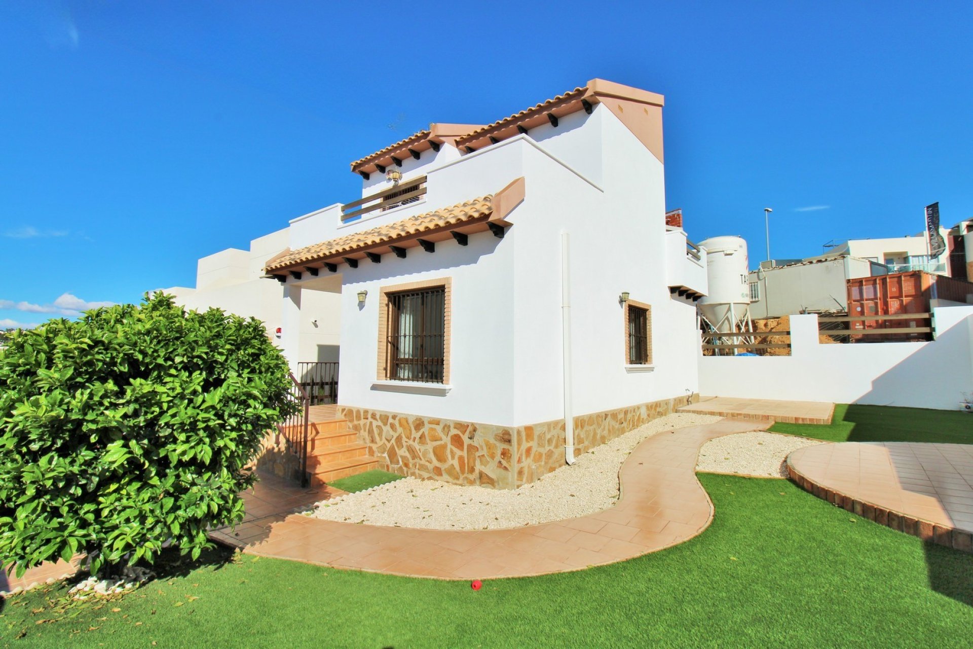 Resale - Villa * - Villamartin - PAU 8 *