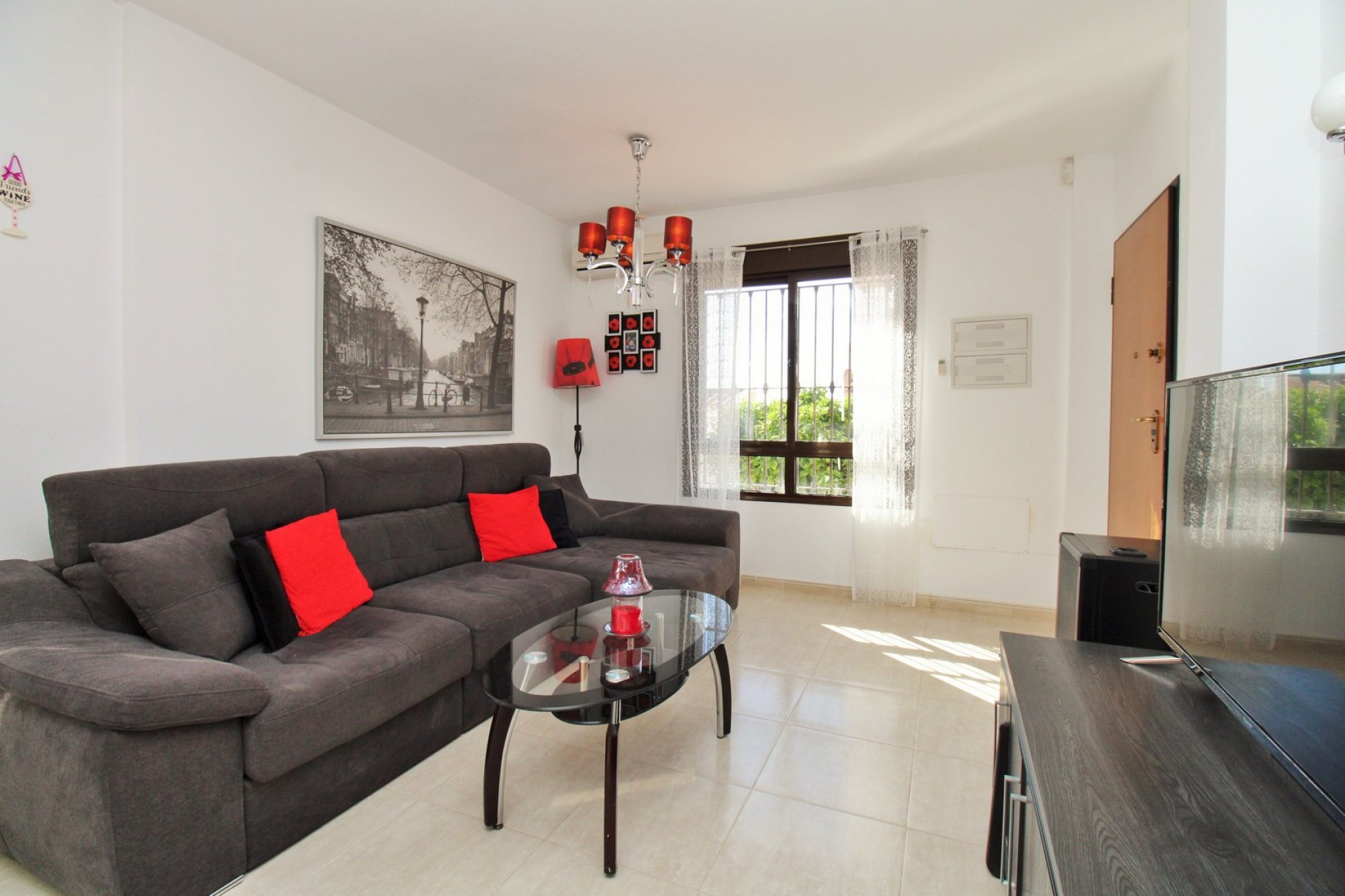 Resale - Villa * - Villamartin - PAU 8 *