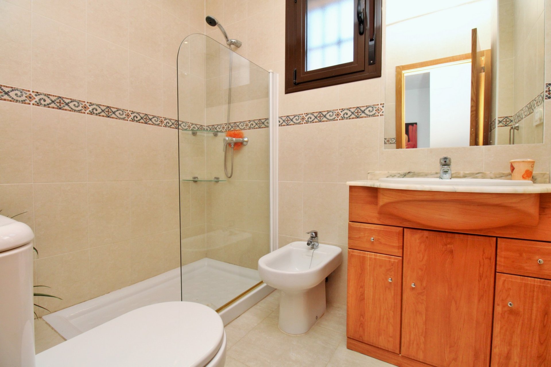 Resale - Villa * - Villamartin - PAU 8 *