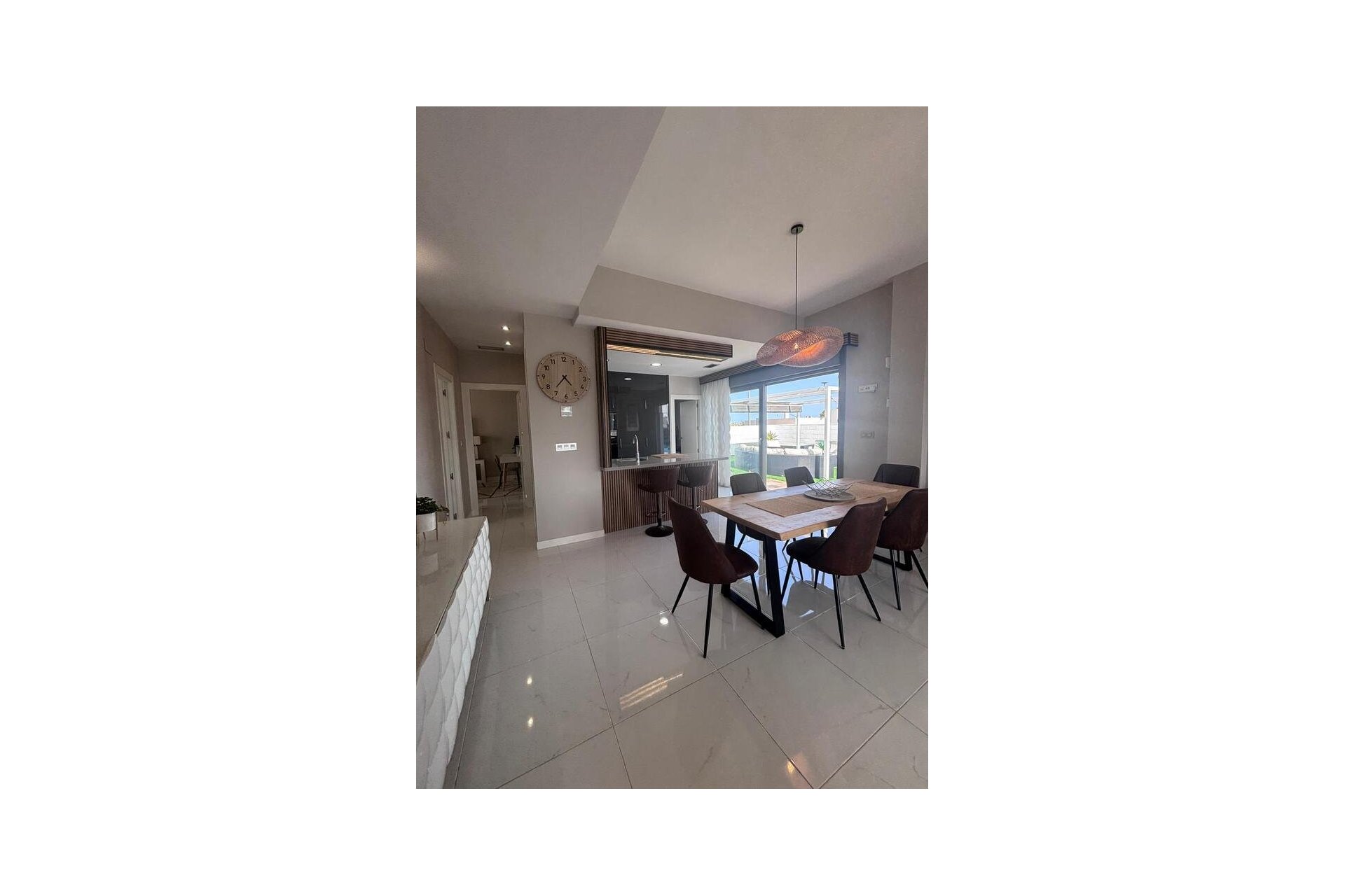 Resale - Villa * - Villamartin * - PAU 8 *