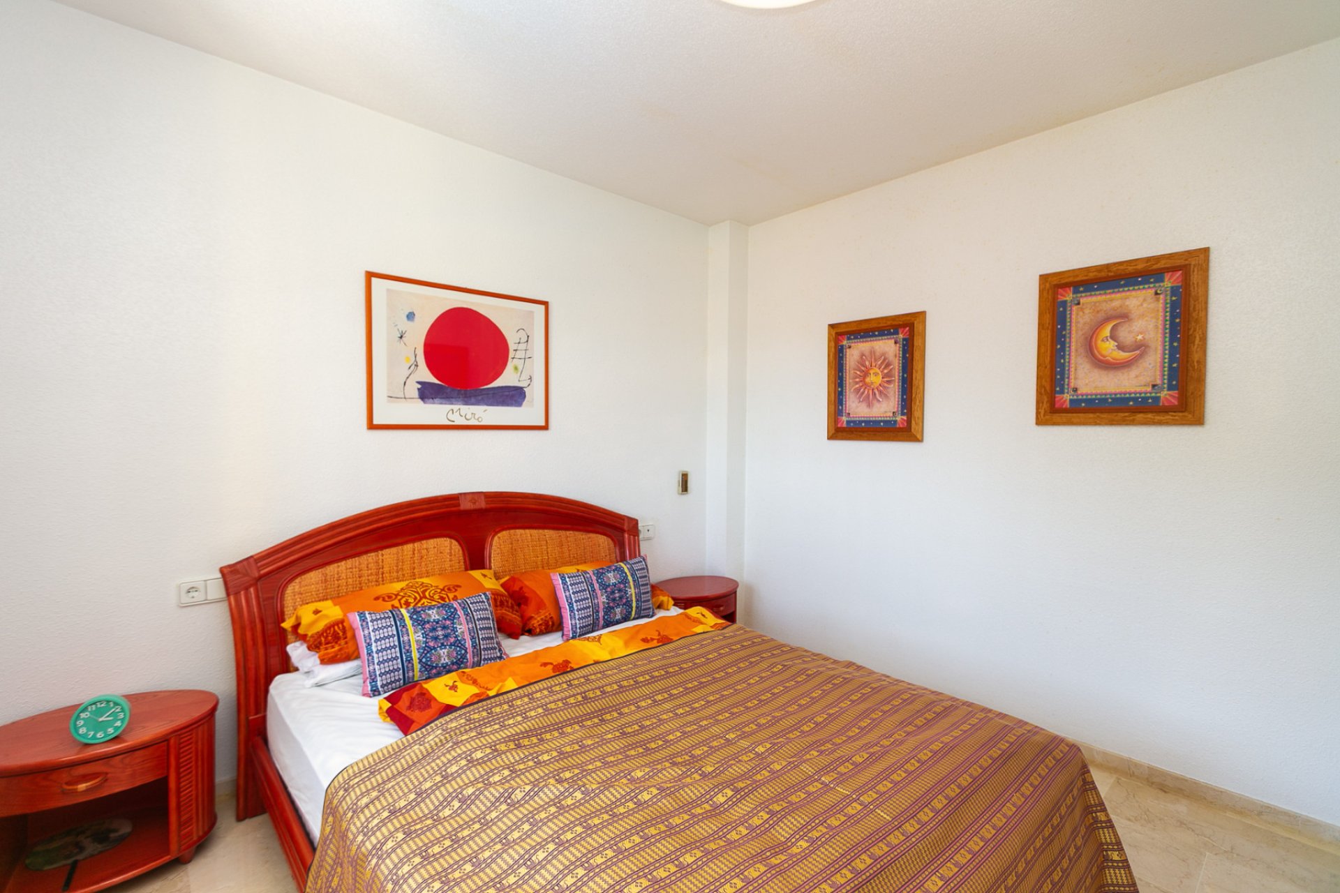 Resale - Villa * - Villamartin * - Rioja