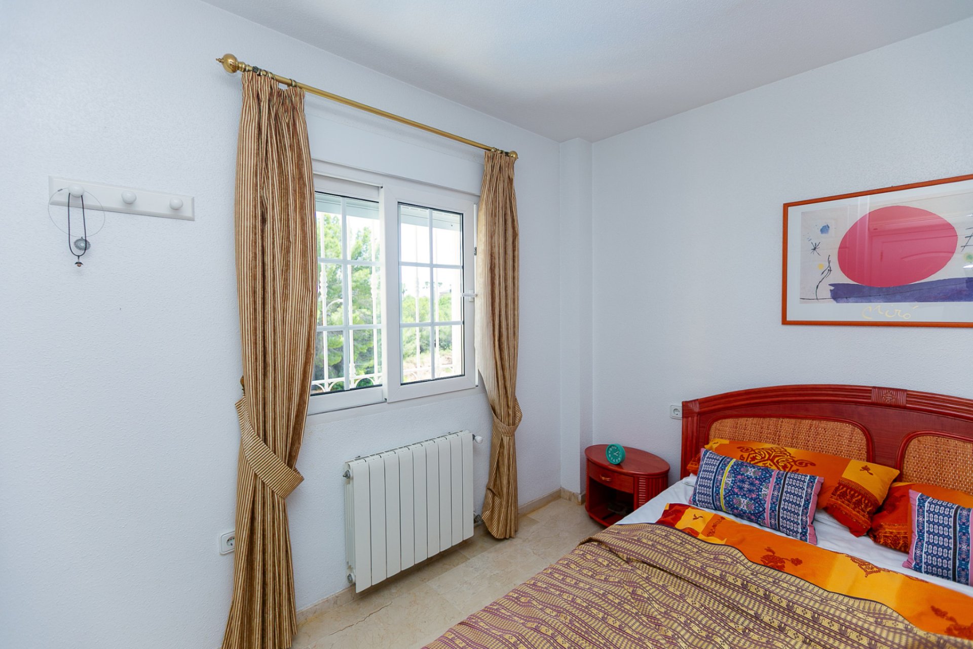 Resale - Villa * - Villamartin * - Rioja