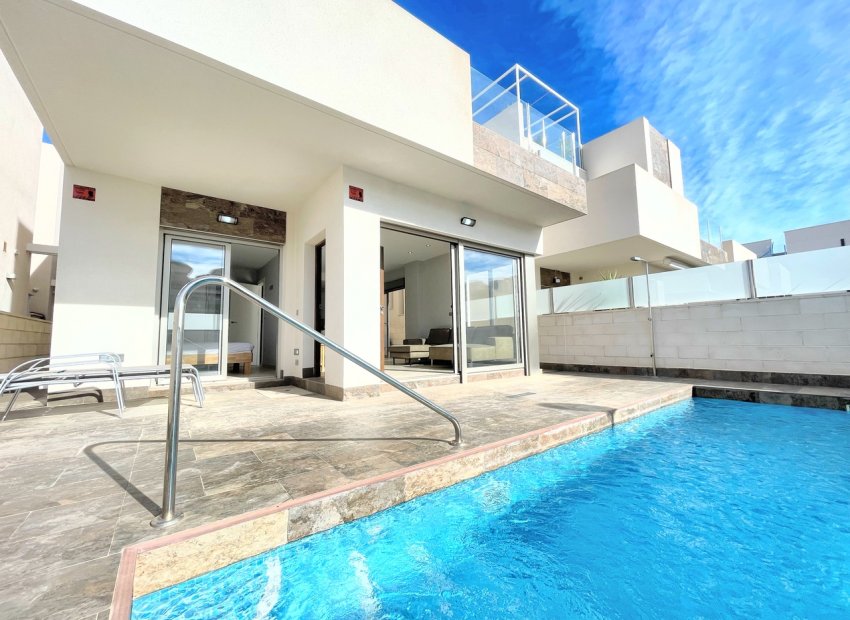 Resale - Villa - Villamartin - Villamartín