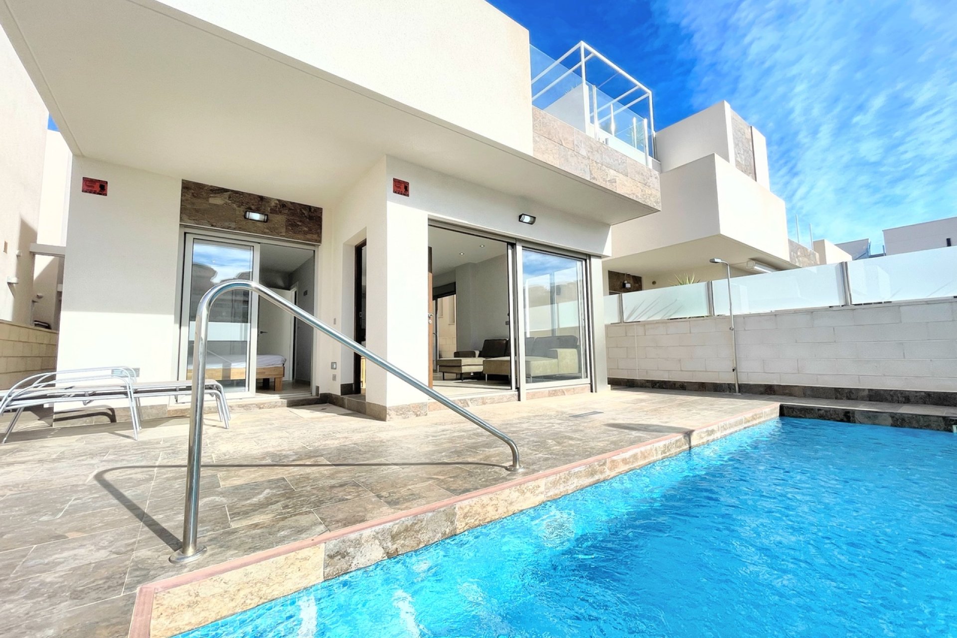 Resale - Villa - Villamartin - Villamartín