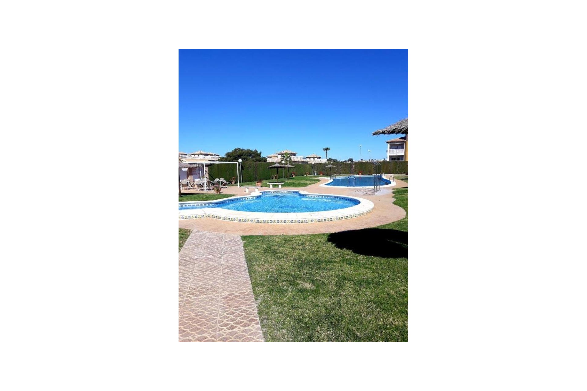 Resale - Villa - Villamartin - Villamartín