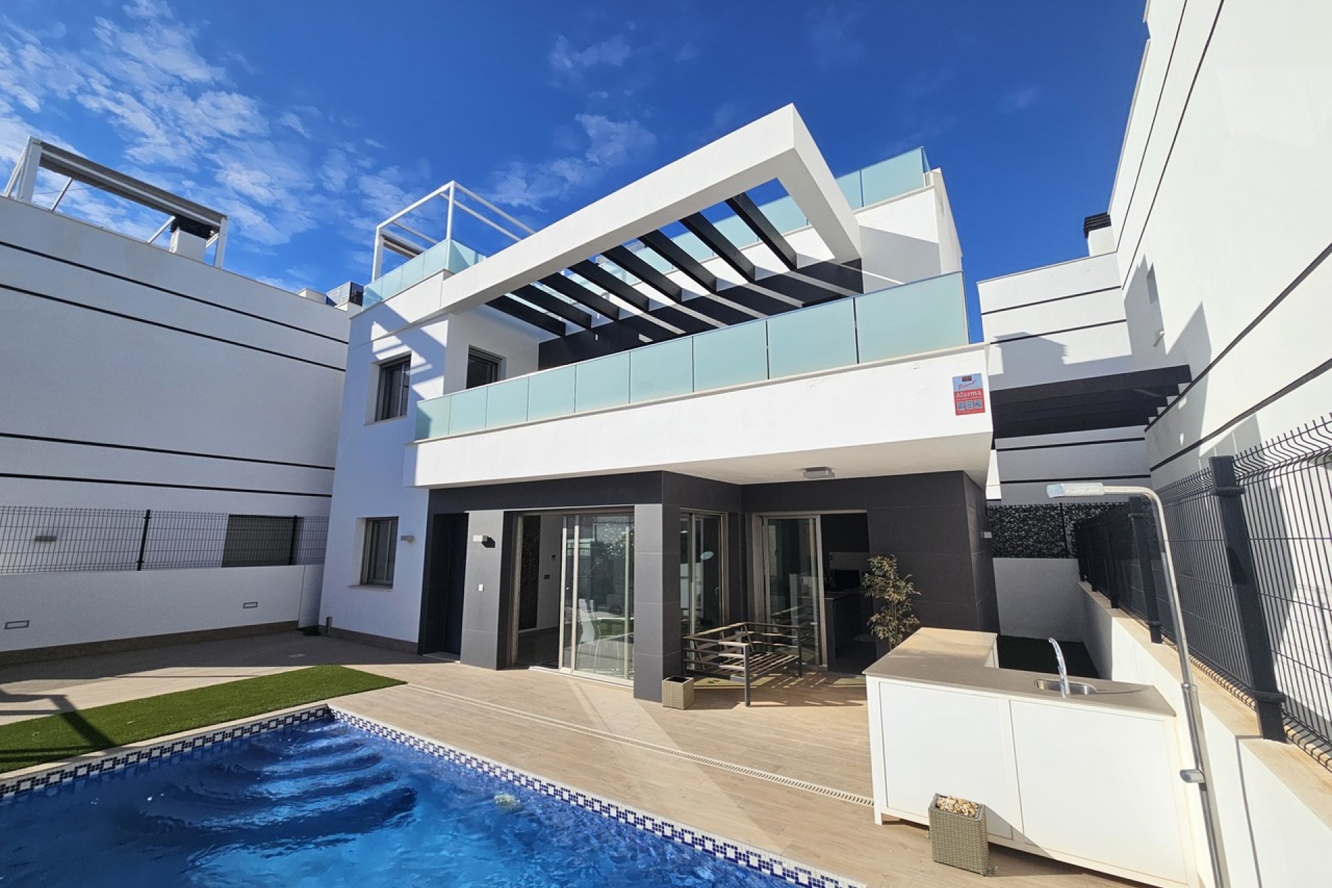 Resale - Villa - Villamartin - Villamartín