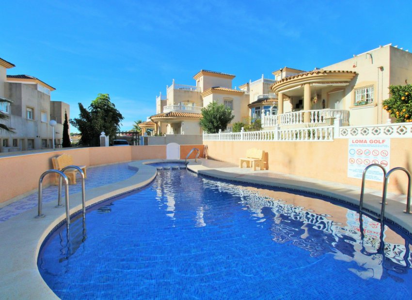 Resale - Villa - Villamartin - Villamartín