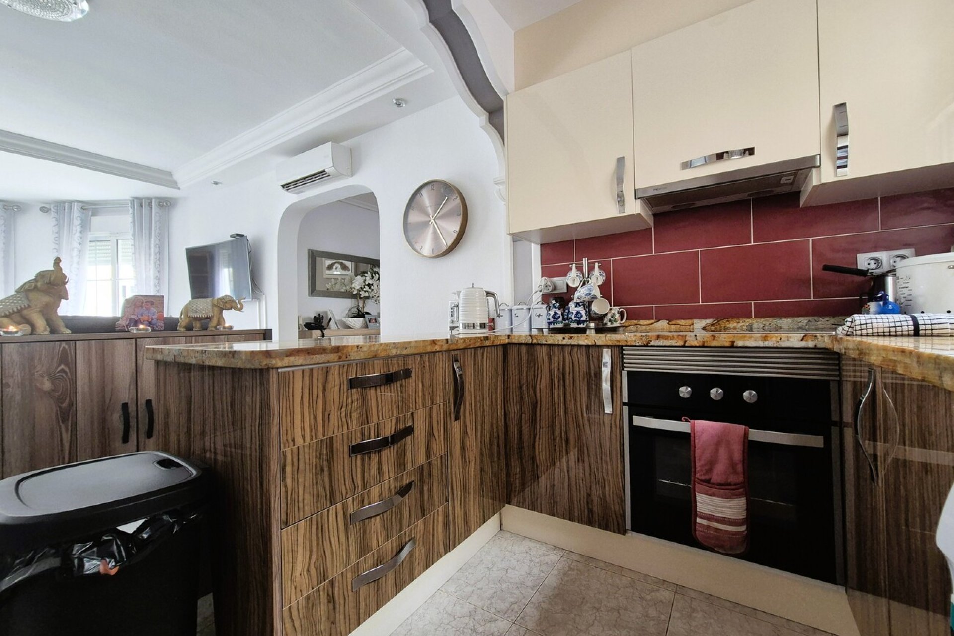 Resale - Villa * - Villamartin * - Villamartín * 