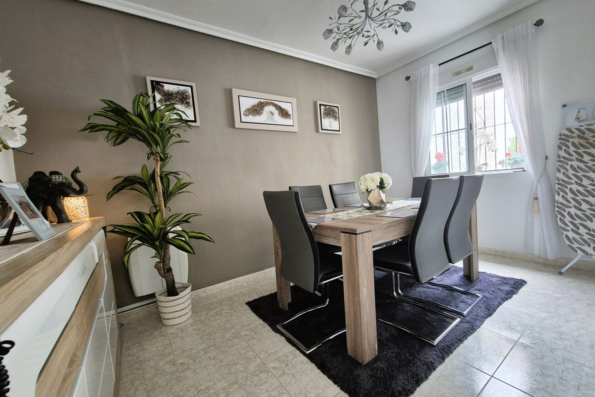 Resale - Villa * - Villamartin * - Villamartín * 