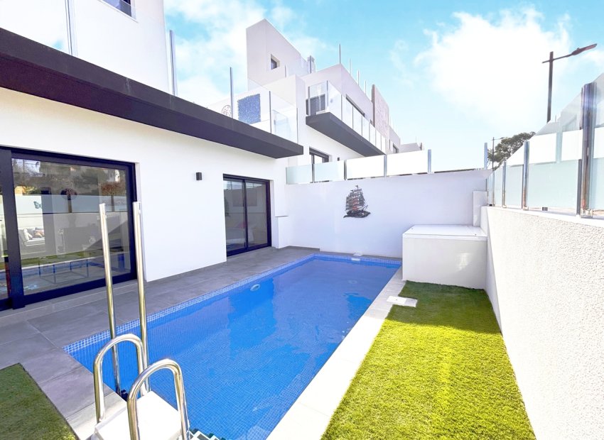 Resale - Villa * - Villamartin * - Villamartín * 