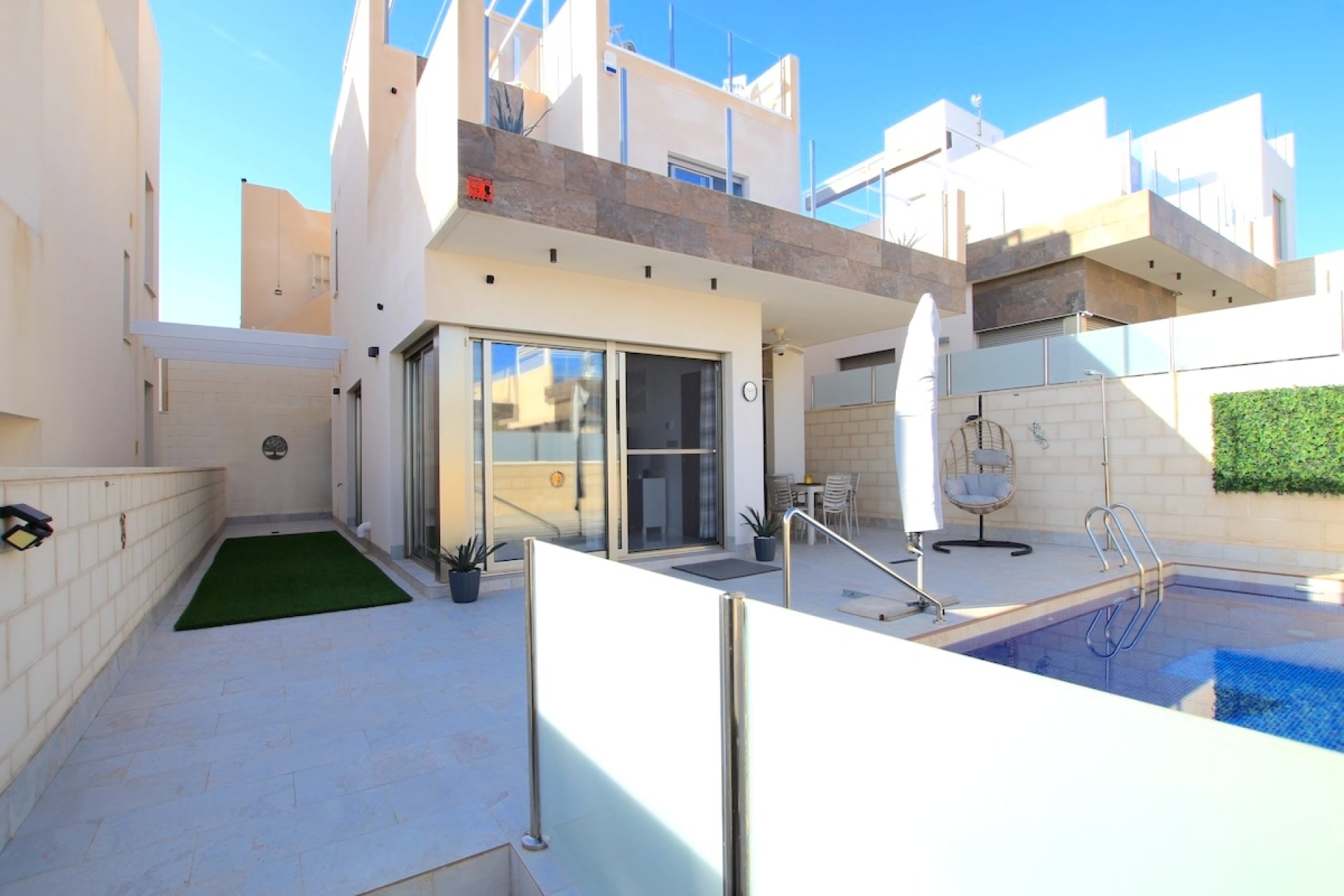 Resale - Villa * - Villamartin * - Villamartín * 