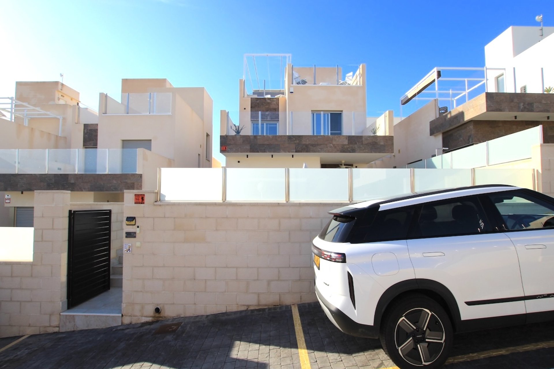 Resale - Villa * - Villamartin * - Villamartín * 