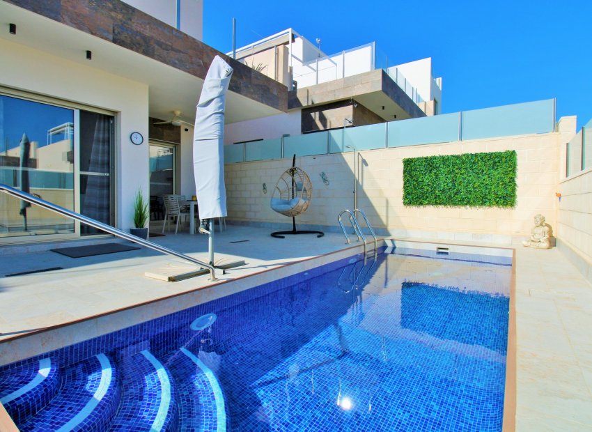 Resale - Villa * - Villamartin * - Villamartín * 