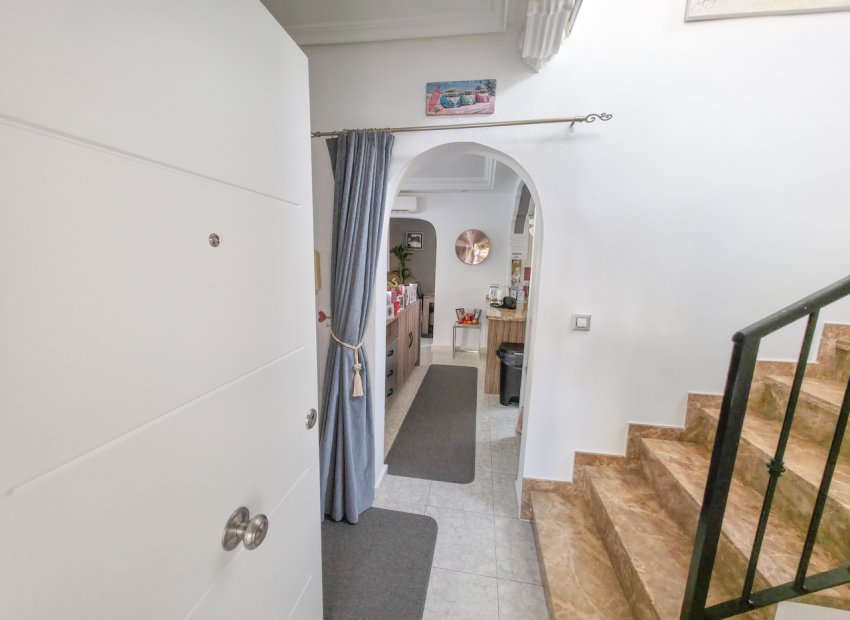 Resale - Villa * - Villamartin * - Villamartín * 