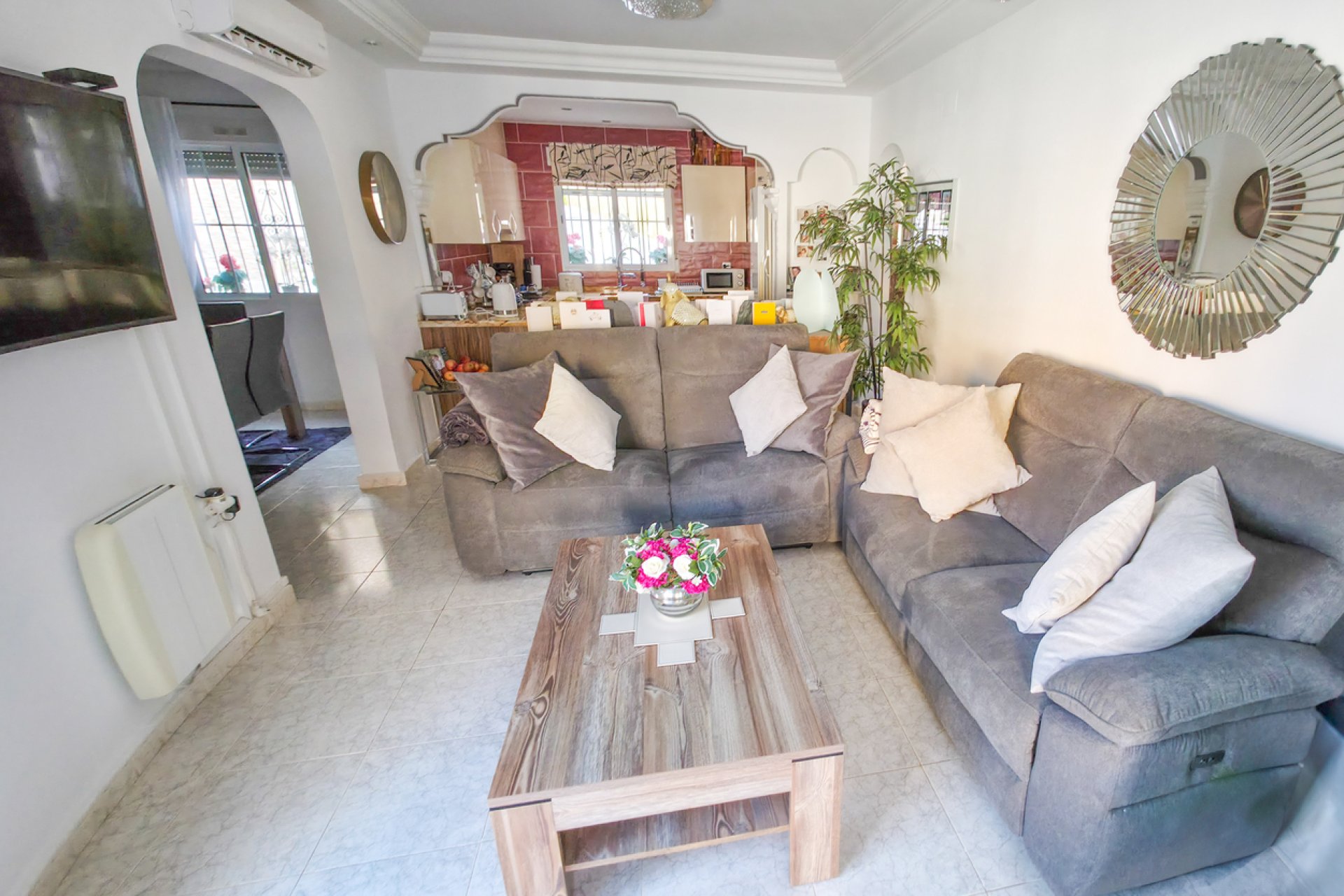 Resale - Villa * - Villamartin * - Villamartín * 
