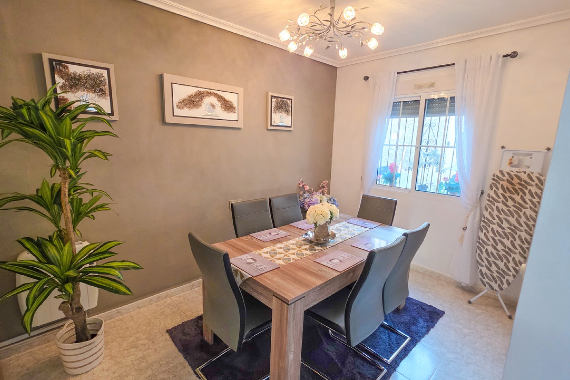 Resale - Villa * - Villamartin * - Villamartín * 