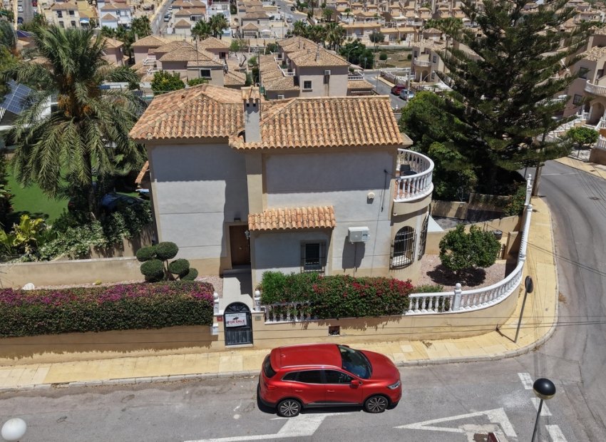 Resale - Villa * - Villamartin * - Villamartín * 