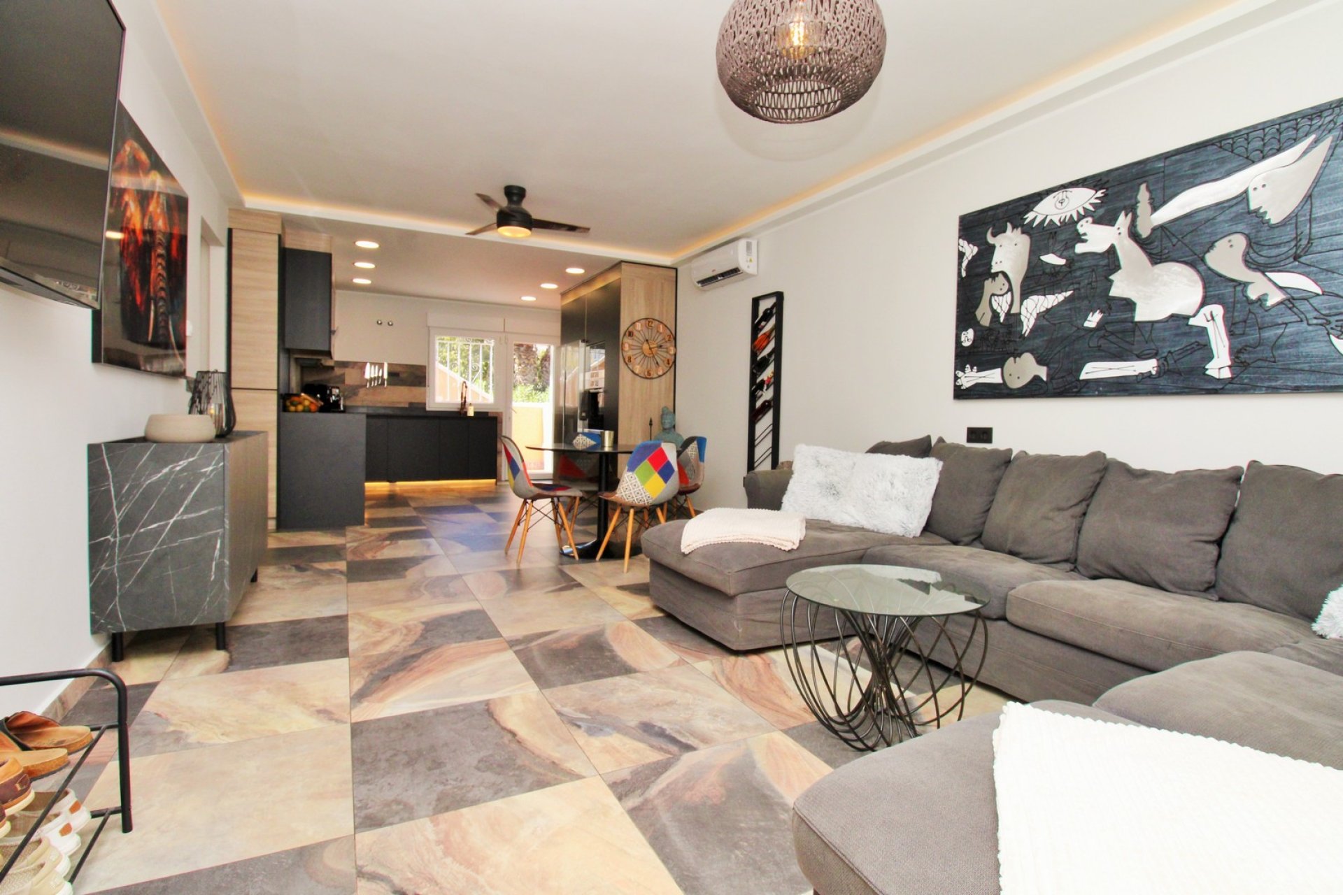 Resale - Villa * - Villamartin * - Villamartín * 