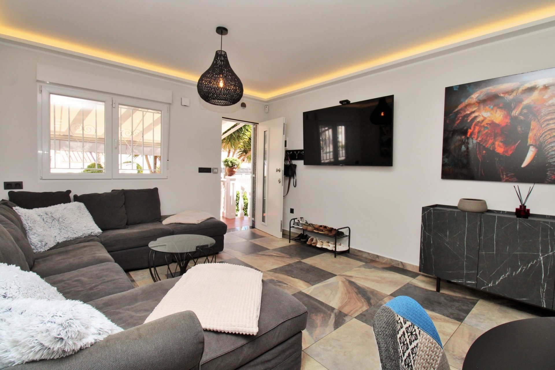 Resale - Villa * - Villamartin * - Villamartín * 