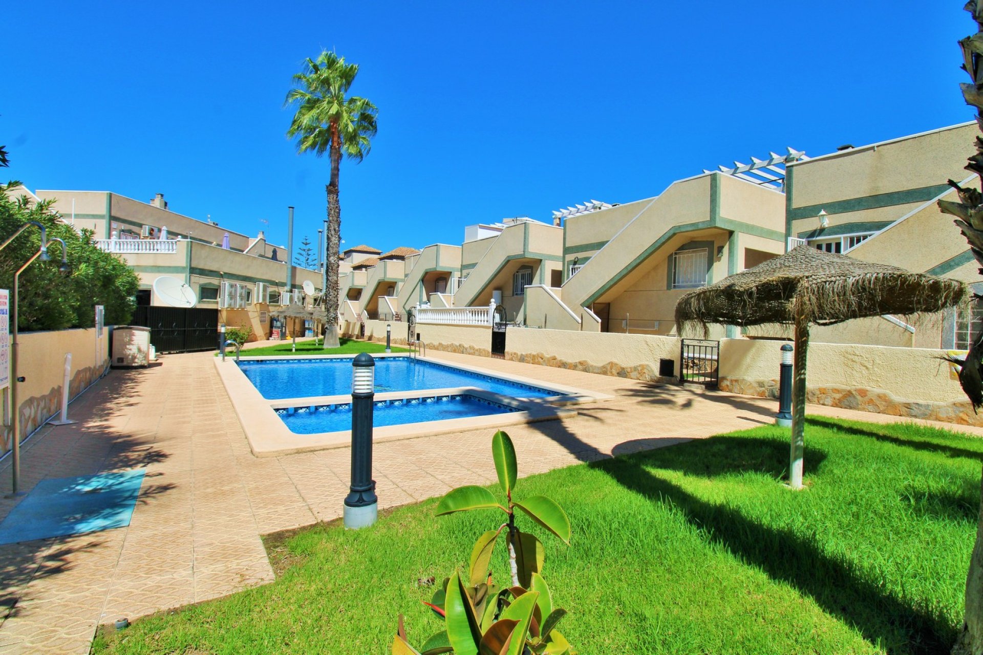 Resale - Villa * - Villamartin * - Villamartín * 