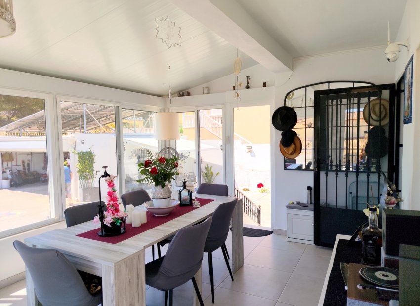 Resale - Villa * - Vistabella Golf *