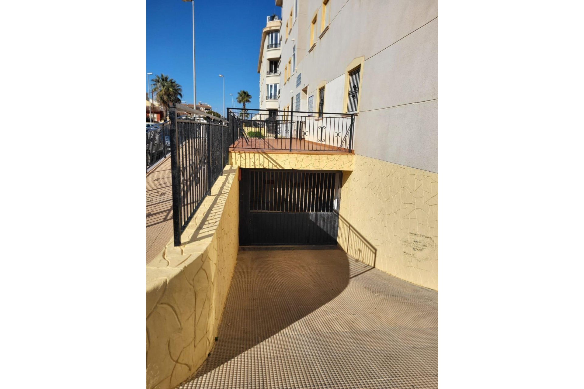 Reventa - Aparcamiento / Garaje - Orihuela Costa - La Florida