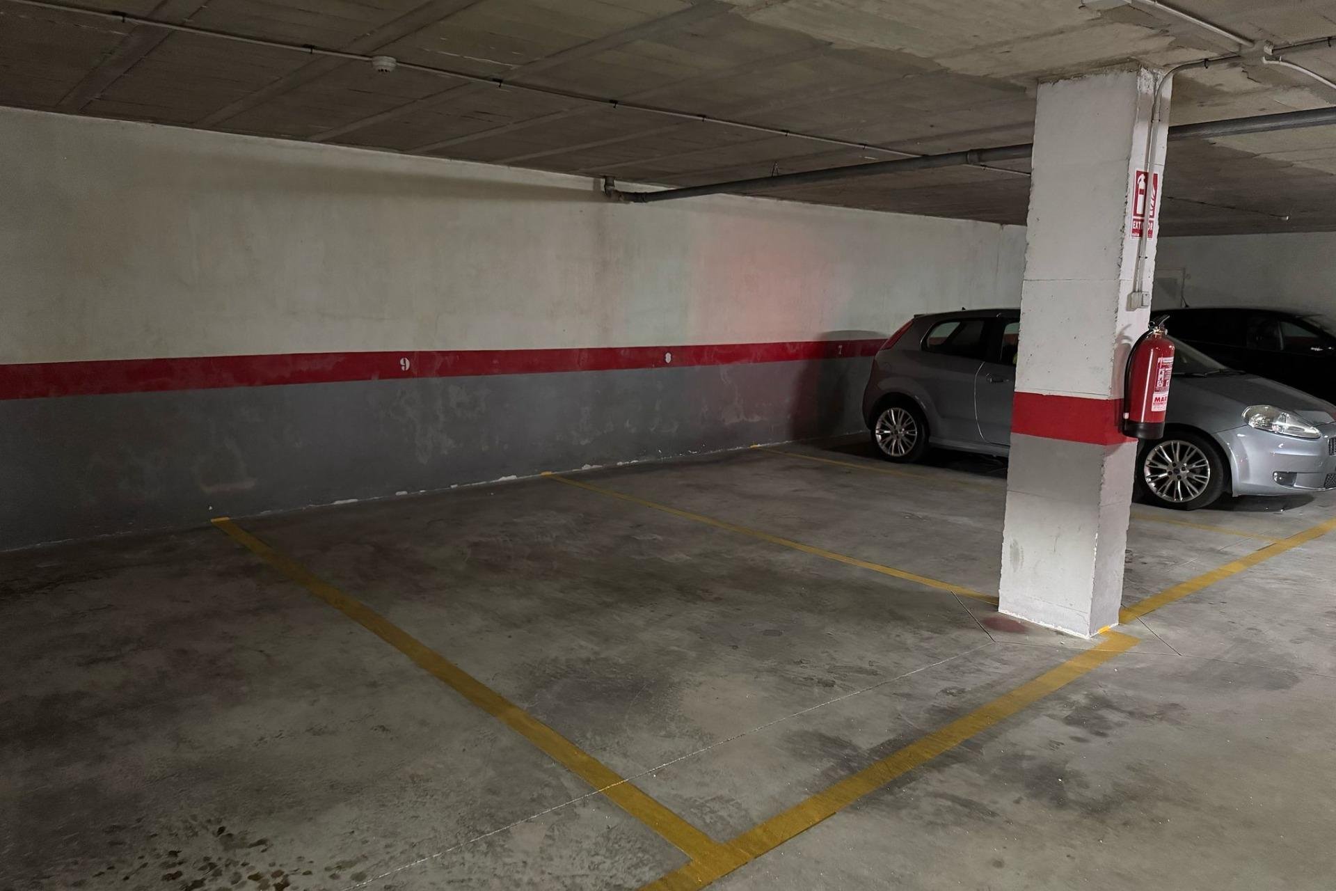 Reventa - Aparcamiento - Torrevieja