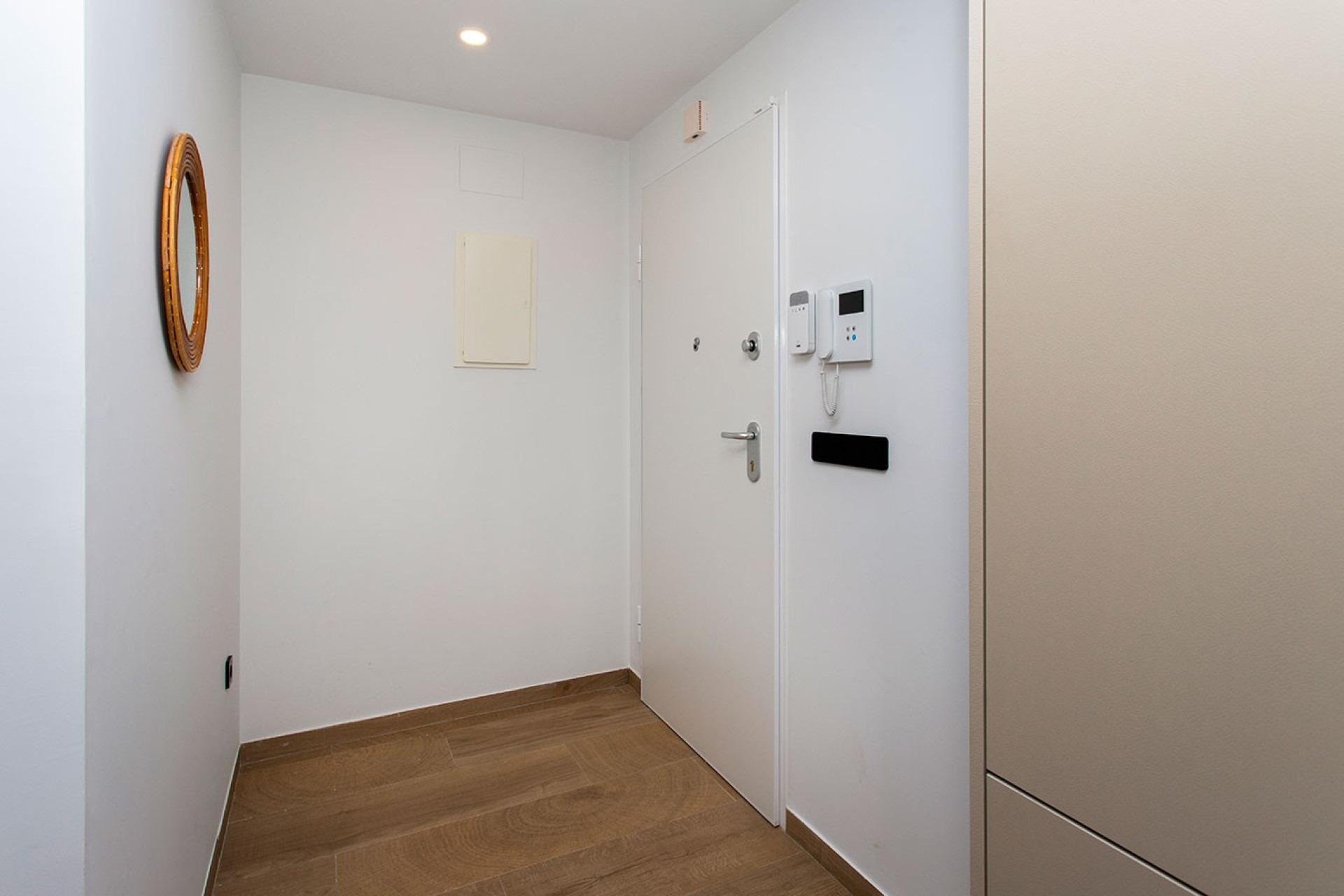 Reventa - Apartamento / Piso - Algorfa