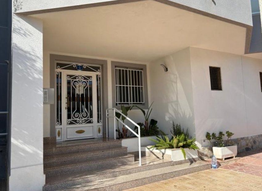 Reventa - Apartamento / Piso - Cabo Roig