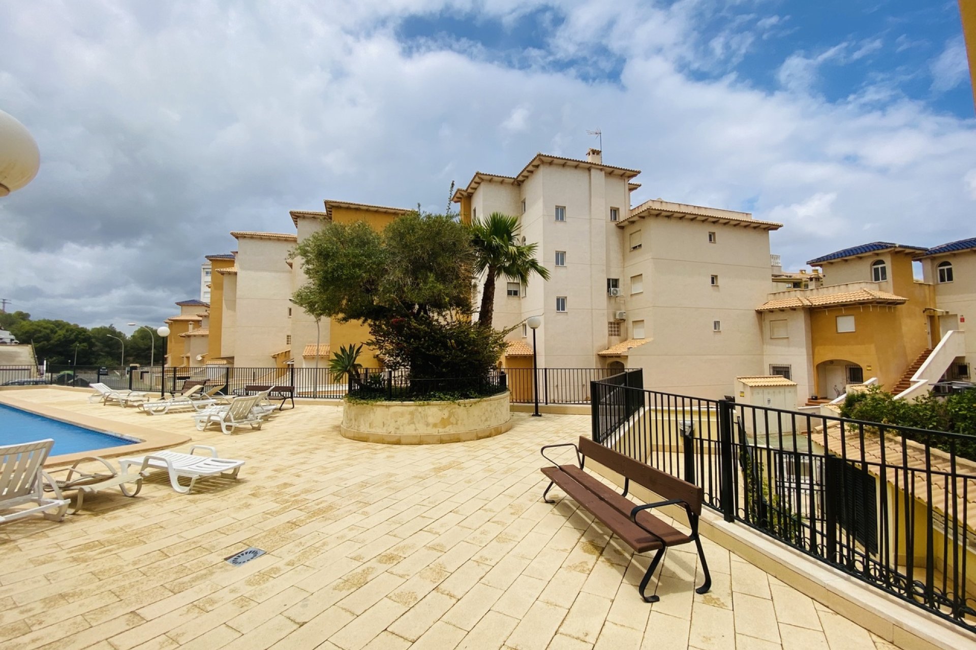 Reventa - Apartamento / piso - Campoamor