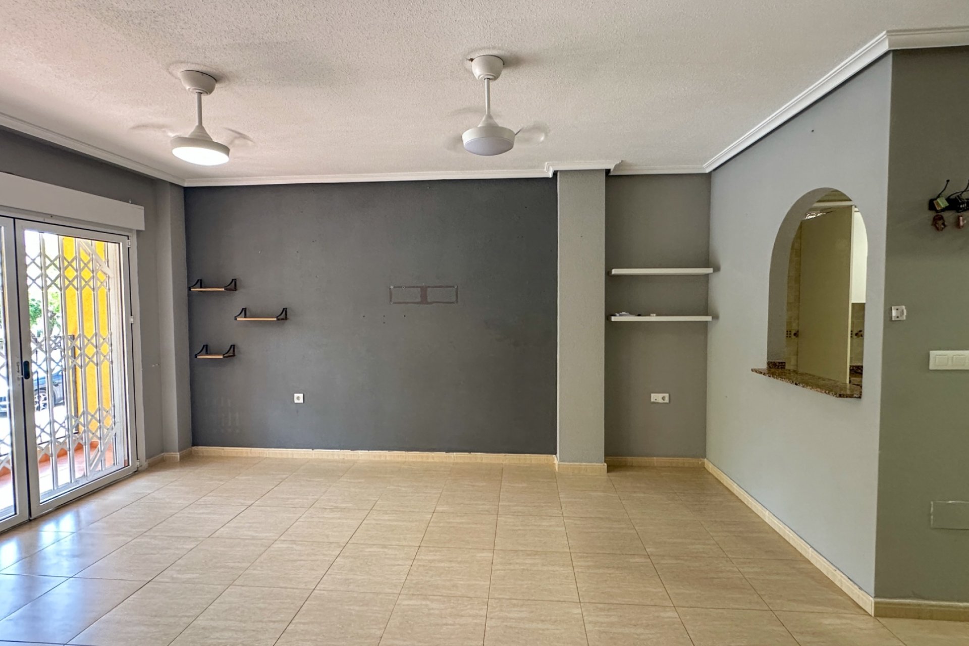 Reventa - Apartamento / Piso - Daya Nueva - Costa Blanca Sur