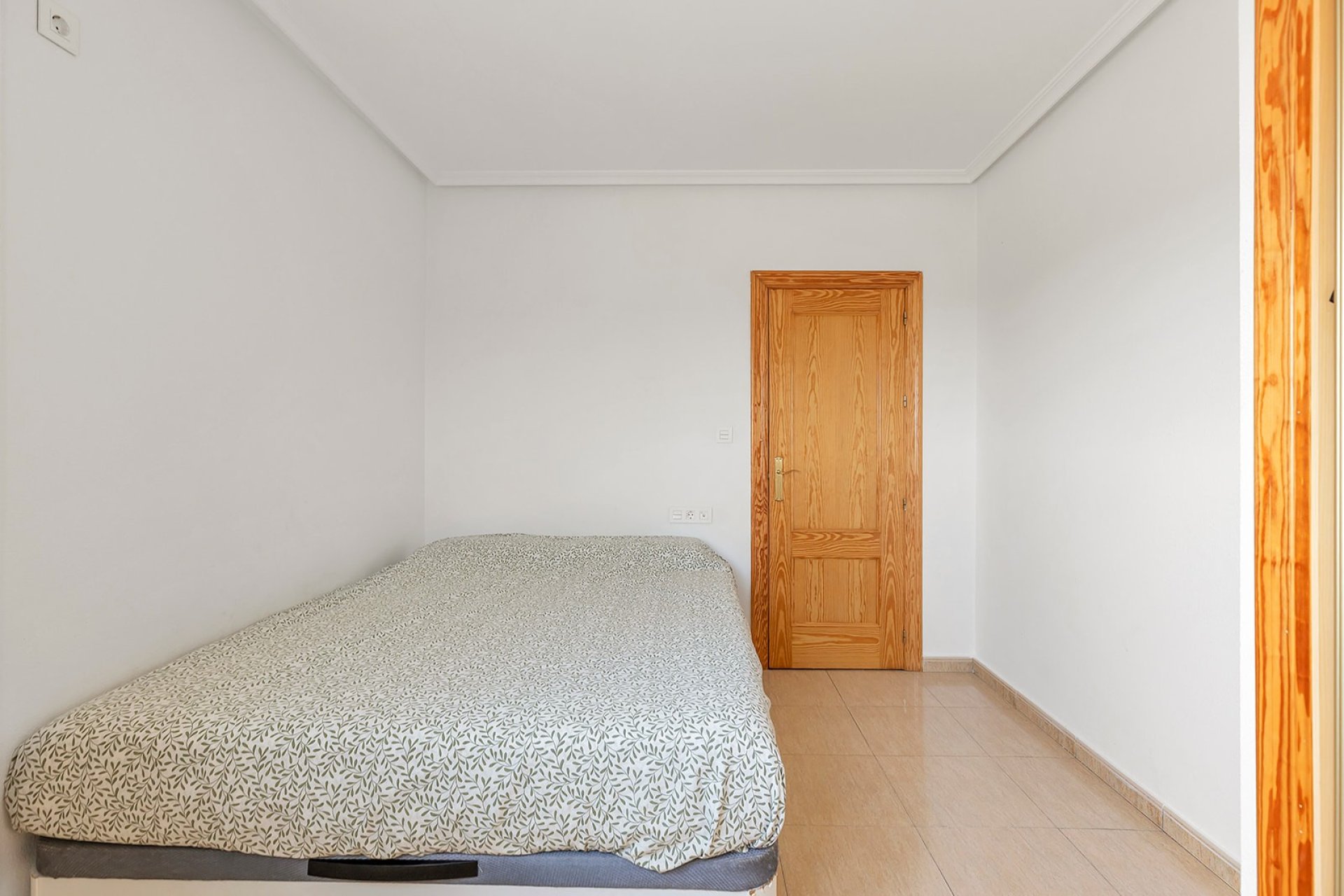 Reventa - Apartamento / Piso - Gea y Truyols - Lo Santiago
