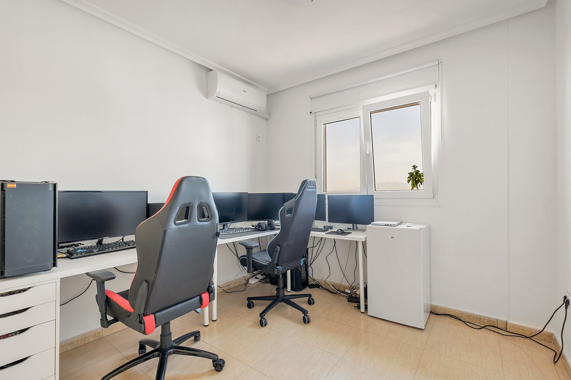 Reventa - Apartamento / Piso - Gea y Truyols - Lo Santiago
