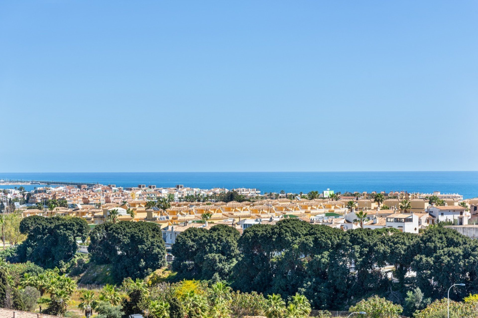 Reventa - Apartamento / Piso - Los Altos - Torrevieja