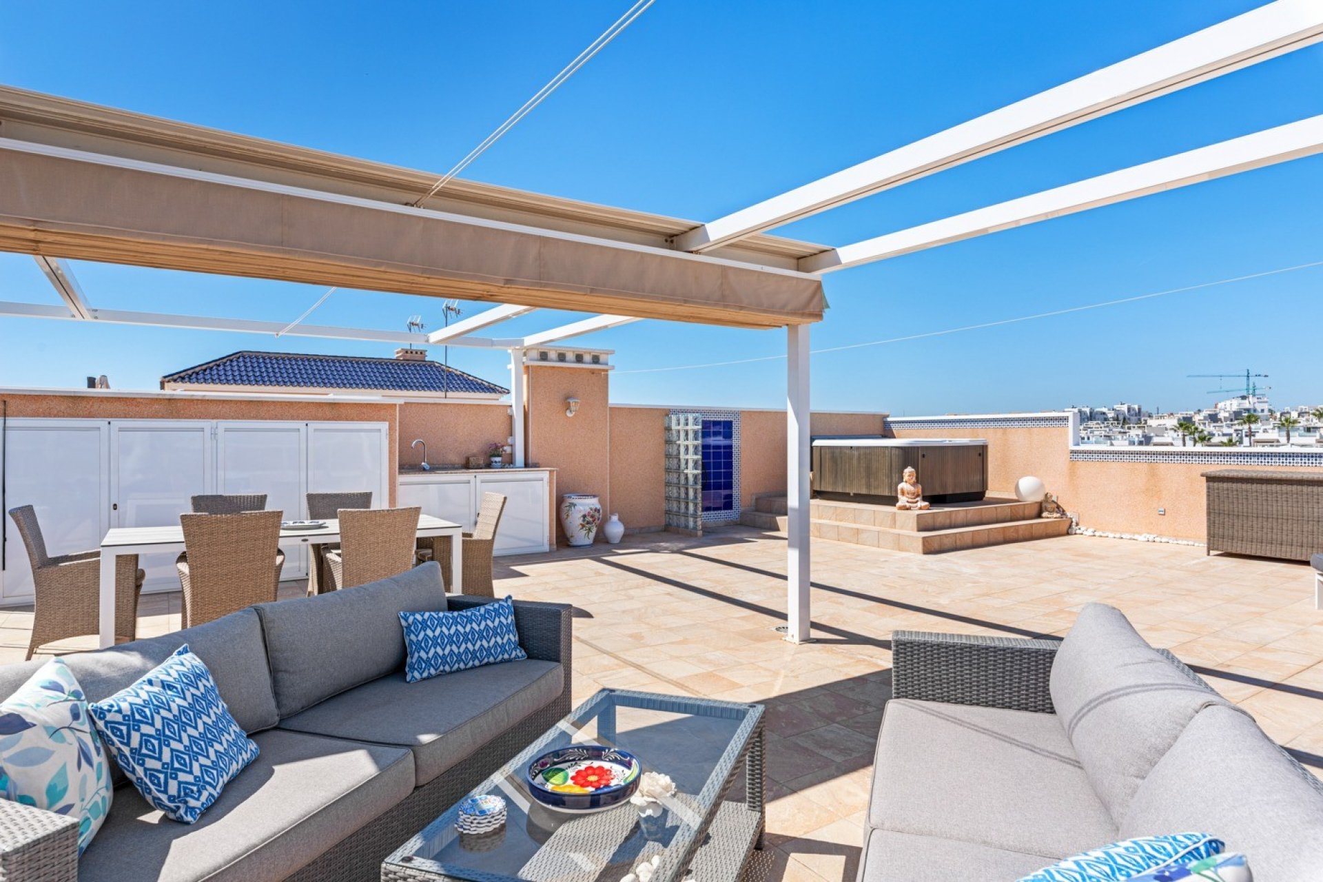 Reventa - Apartamento / Piso - Los Altos - Torrevieja