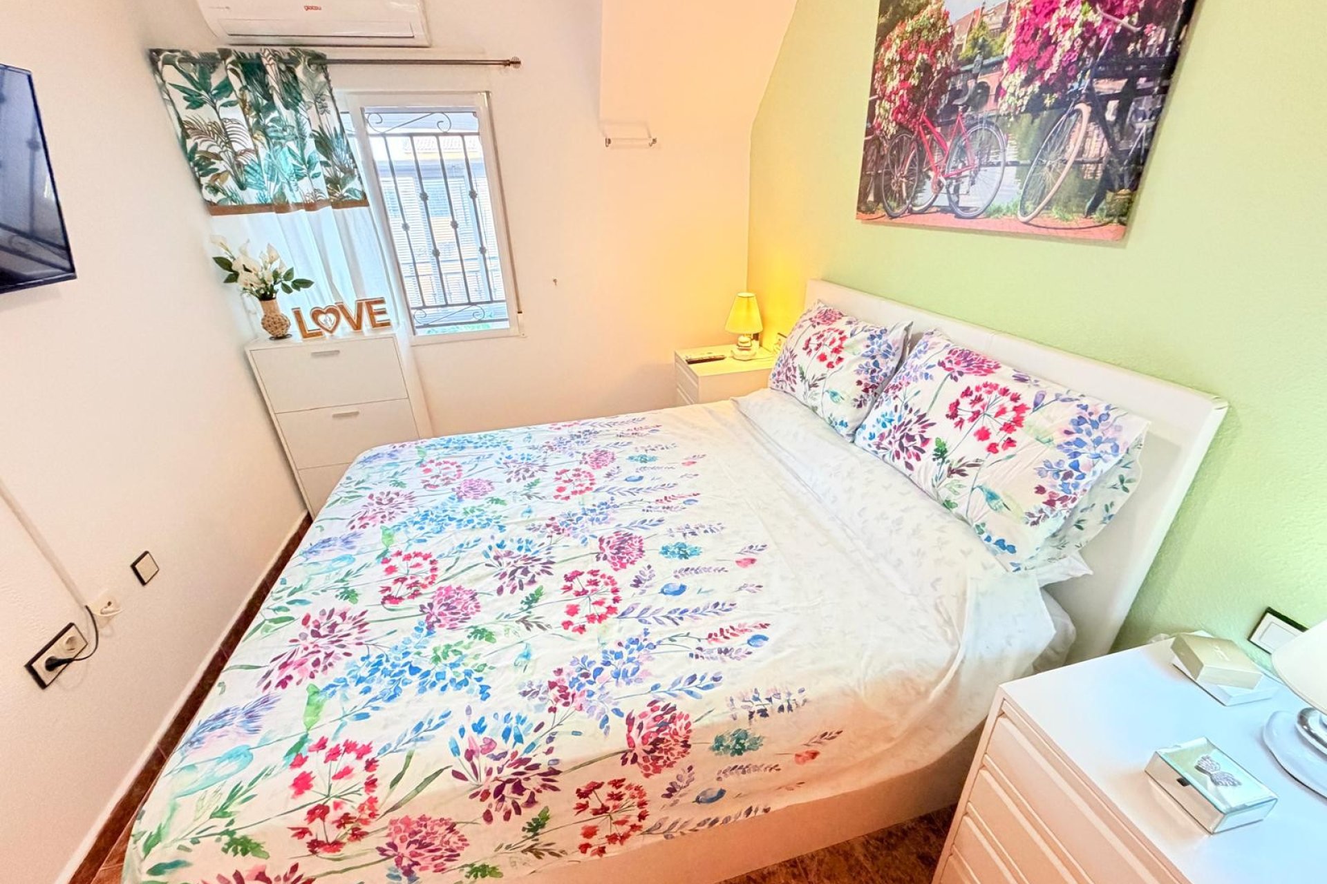 Reventa - Apartamento / Piso - Los Montesinos - La Herrada
