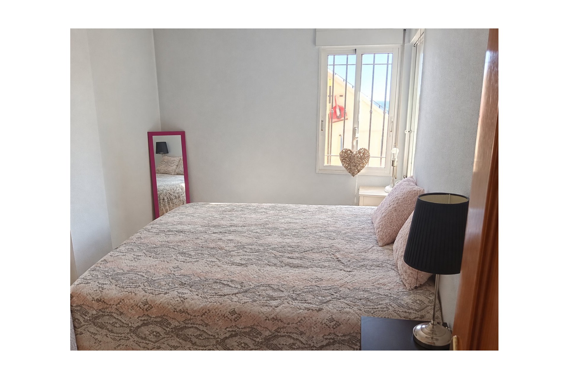 Reventa - Apartamento / Piso - Los Montesinos - Urbanizacion montesol
