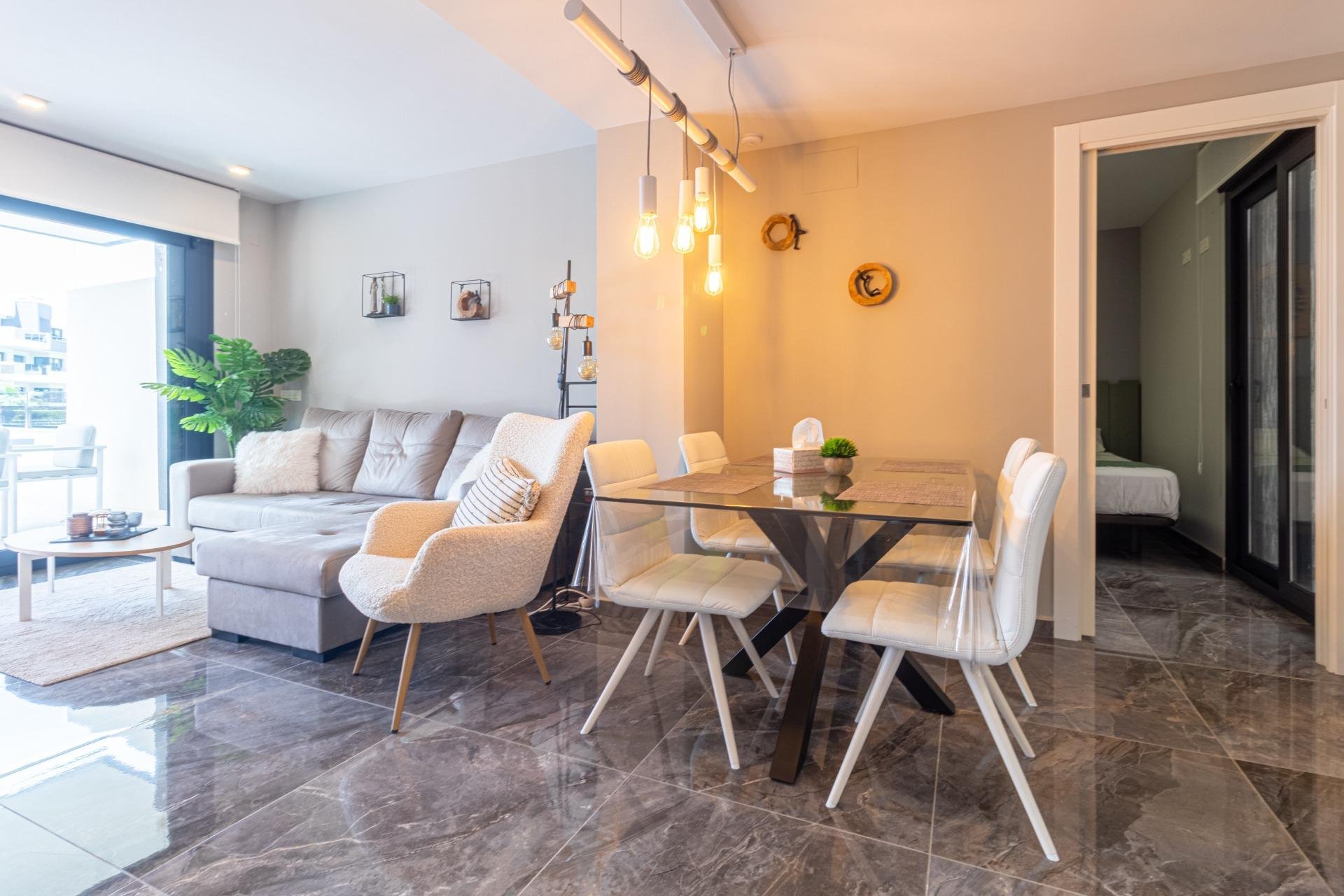 Reventa - Apartamento / Piso - Orihuela Costa - La Florida