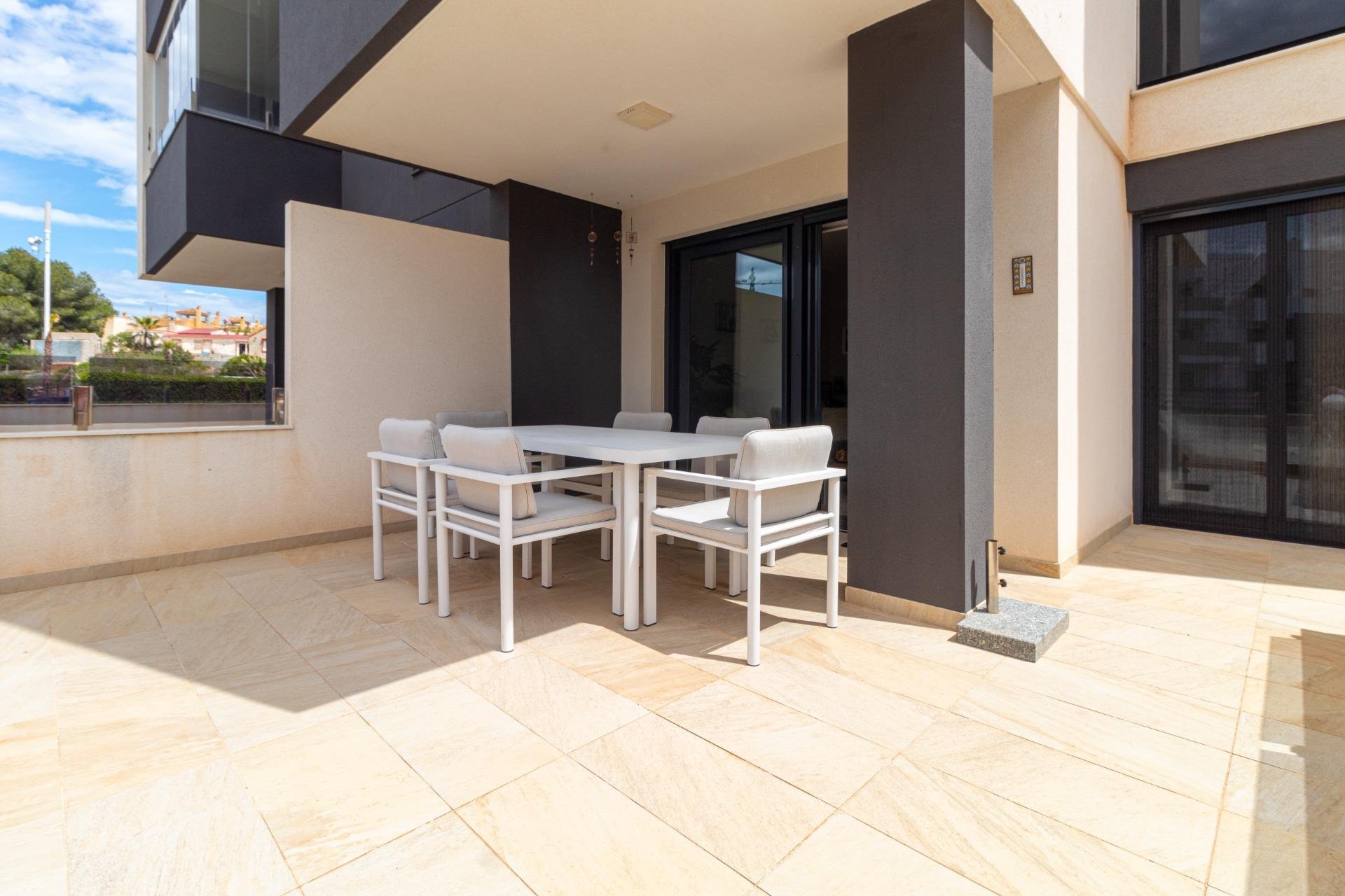 Reventa - Apartamento / Piso - Orihuela Costa - La Florida