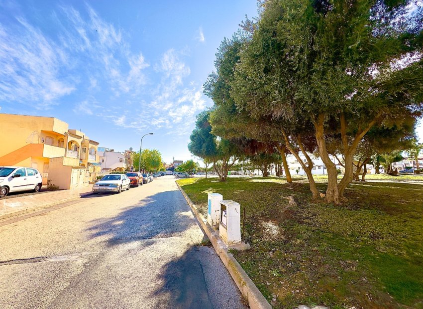 Reventa - Apartamento / Piso - Orihuela Costa - La Florida