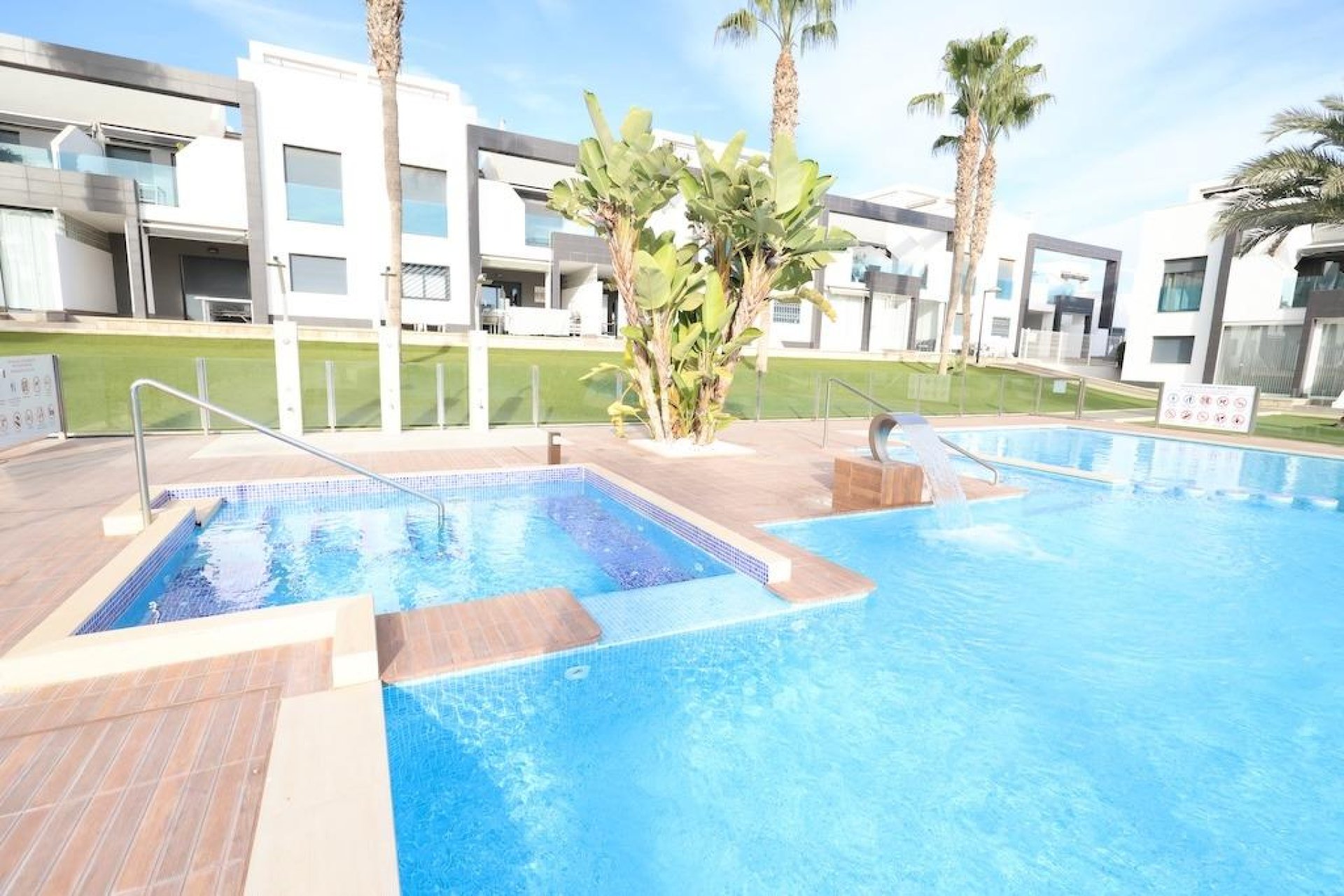 Reventa - Apartamento / Piso - Orihuela Costa - La Zenia